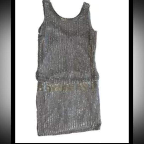 Adrianna Papell Silver Sequined Semi Formal Mini Dress Sleeveless Size 2 - Picture 4 of 10